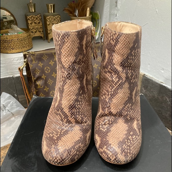 EUC Fabulous snake print ankle boots - Picture 7 of 7